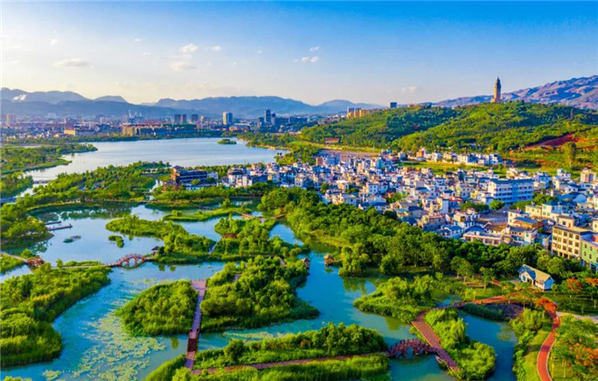 云南旅游 紅河州綠色“三張牌”撬動高質(zhì)量發(fā)展，突出“康養(yǎng)”元素 健康“提亮”旅游